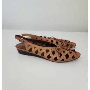 Vtg Easy Street Stinker Wedge Wedge Brown Sandals Size 10M Used